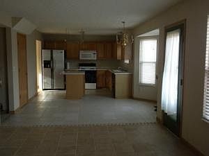 4th image of 2146 Kingscreek Ct