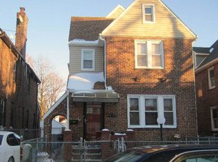 13177 230th St, Springfield Gardens, NY 11413