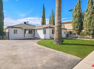 6301 Craner Ave, North Hollywood, CA 91606