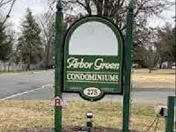 275 Green St APT 5C6, Beverly, NJ 08010