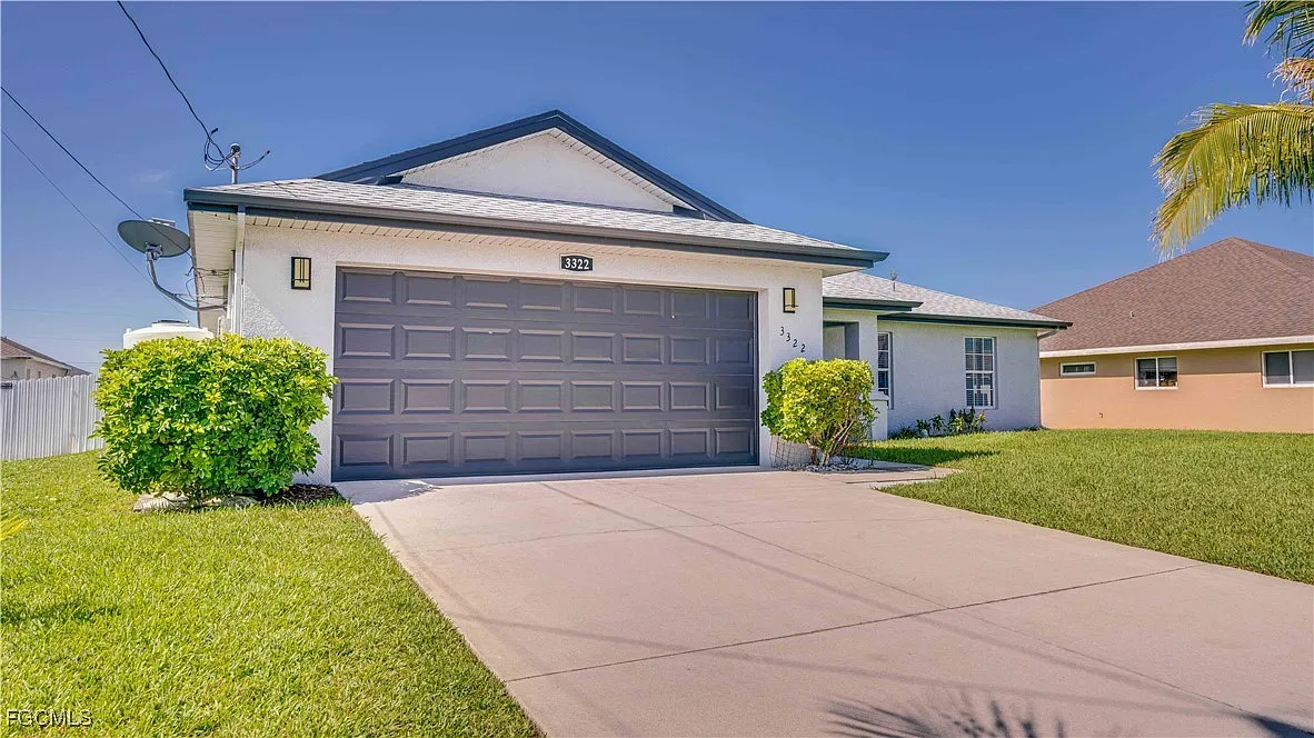 3 bed, 2.0 bath, 1666 sqft, $5,000 — Photo 1