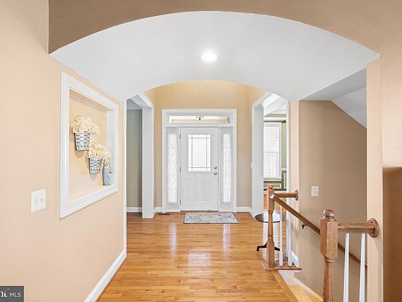 4th image of 8705 Flowering Dogwood Ln