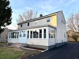 34-36 Narragansett Ave