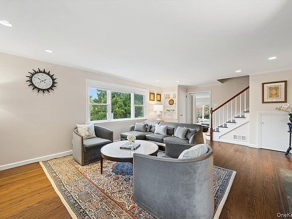 4th image of 145 Woodlands Avenue