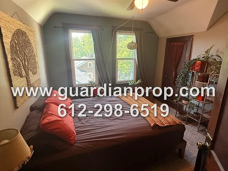 1333 James Avenue — Photo 8