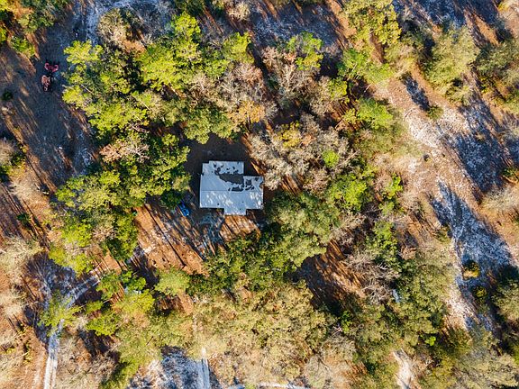 3rd image of 1013 SE Red Cason Dr
