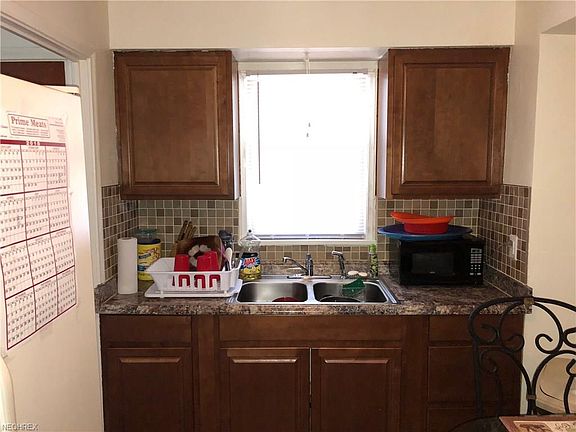 2nd image of 13310 Oak Park Blvd