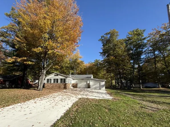 6382 Tecumseh Ave, Oscoda, MI 48750