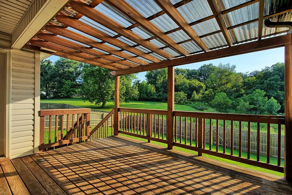 3 bed, $2,978 — Photo 1