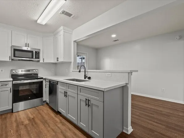 2114 Roatan Calle, Dickinson, TX 77539