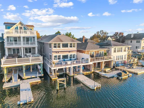 5611 Winchester Ave, Ventnor, NJ 08406