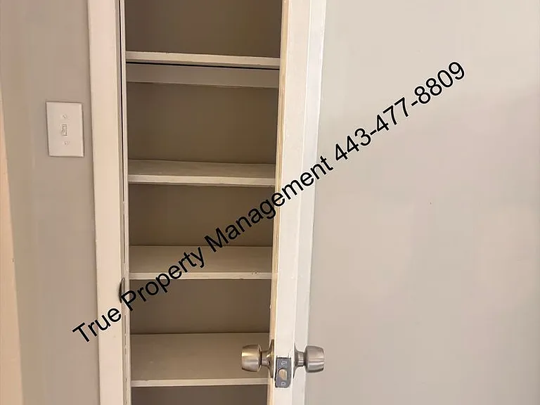 1513 Edmondson Ave — Photo 5