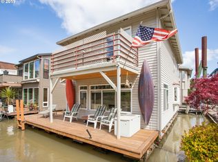 N Marine Dr, Portland, OR 97217