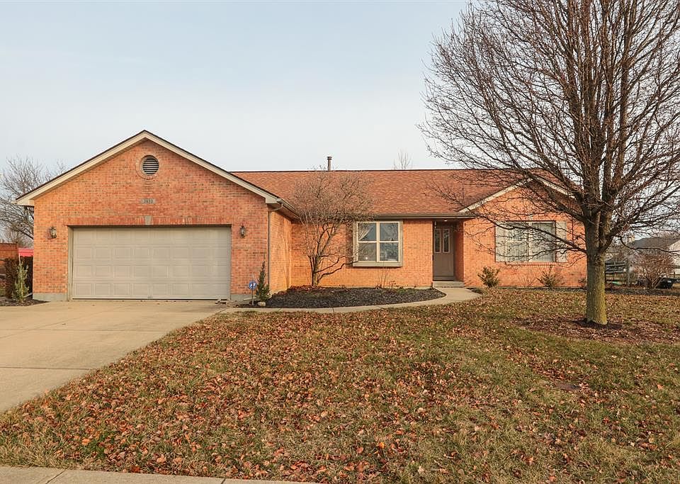 1st image of 3850 Hickoryview Dr