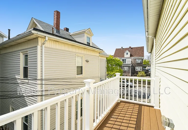 79 Derby St #2 — Photo 15