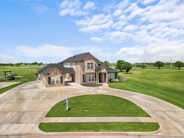 5502 Pheasant Run Dr, Enid, OK 73703