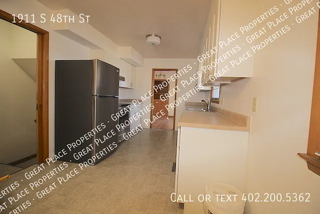 1911 S 48th St — Photo 12