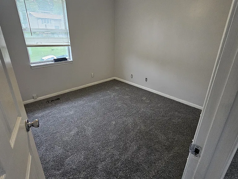 1310 Wellington West Dr — Photo 9