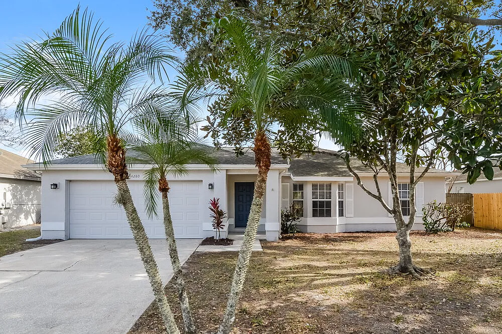 3 bed, 2.0 bath, 1368 sqft, $3,130 — Photo 1
