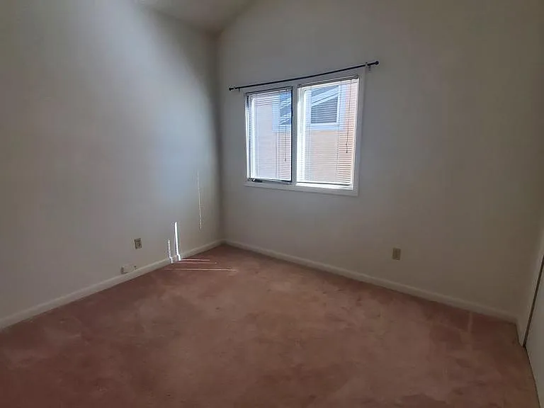 552 Observatory Dr — Photo 14