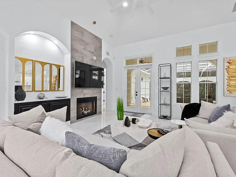 1161 Troon Dr — Photo 10