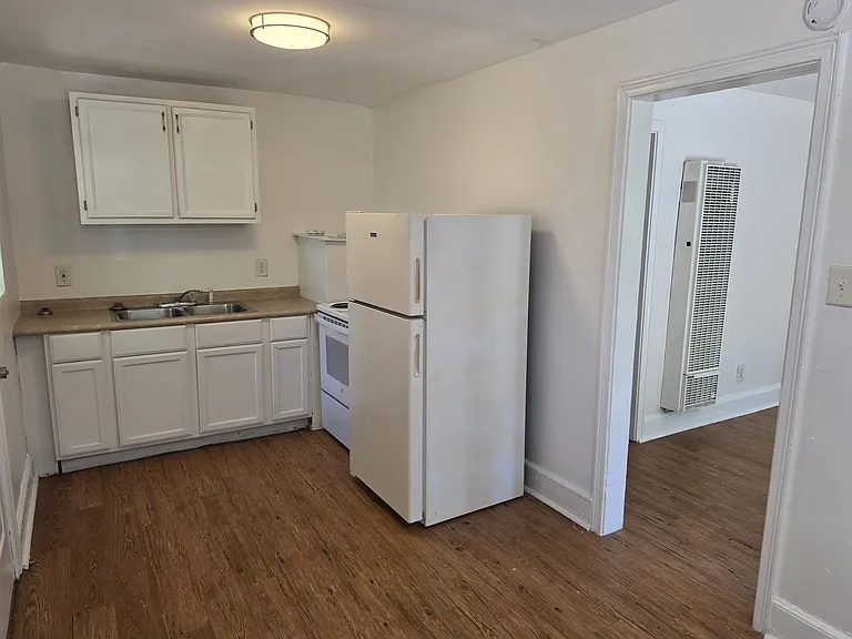 1506 Evergreen St #A — Photo 4