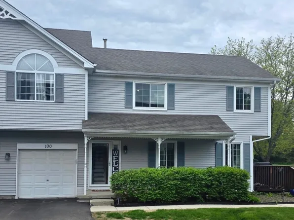 100 Village Creek Dr, Lake In The Hills, IL 60156