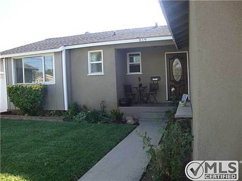 4th image of 819 Camellia St