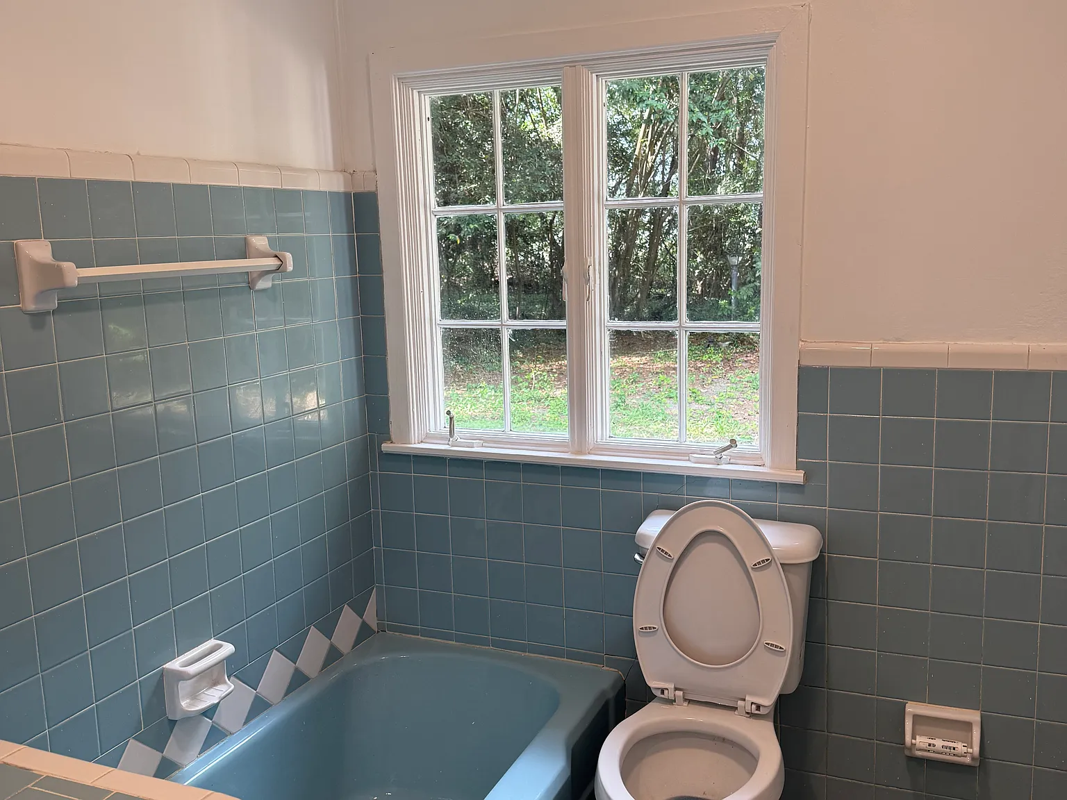 3 bed, 1836 sqft, $1,350 — Photo 3