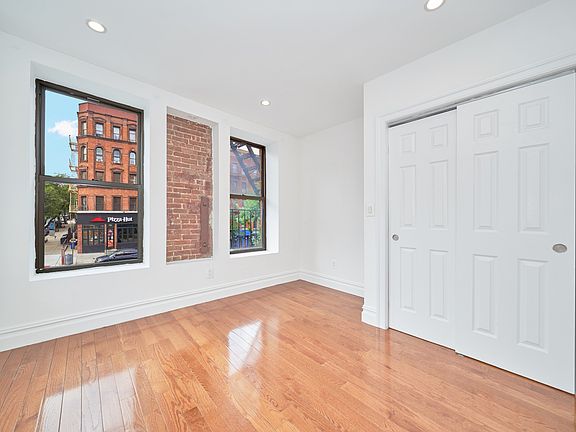 4th image of 941 Columbus Ave #1A