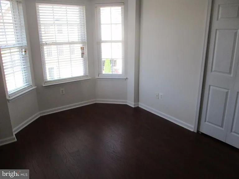 12005 Kemps Landing Cir — Photo 18