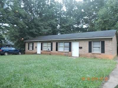 1st image of 405 Digh St