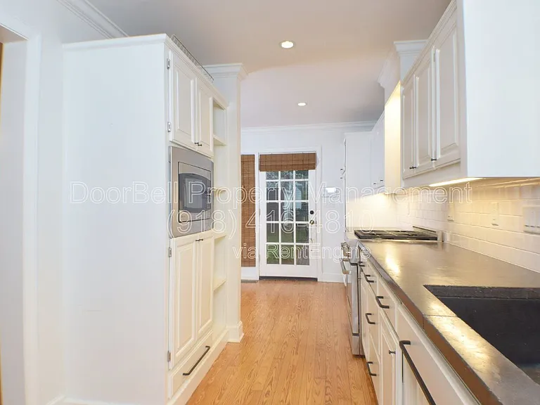 255 E 27th Pl S — Photo 13
