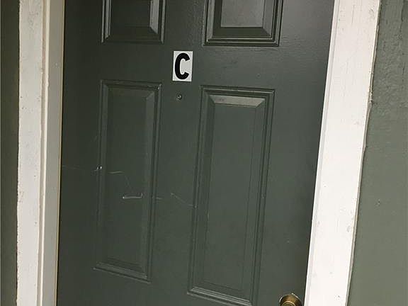 4th image of 4907 Merritt Dr Unit C