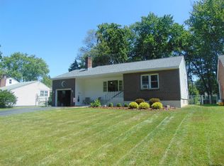 31 Juracka Pkwy, Schenectady, NY 12306