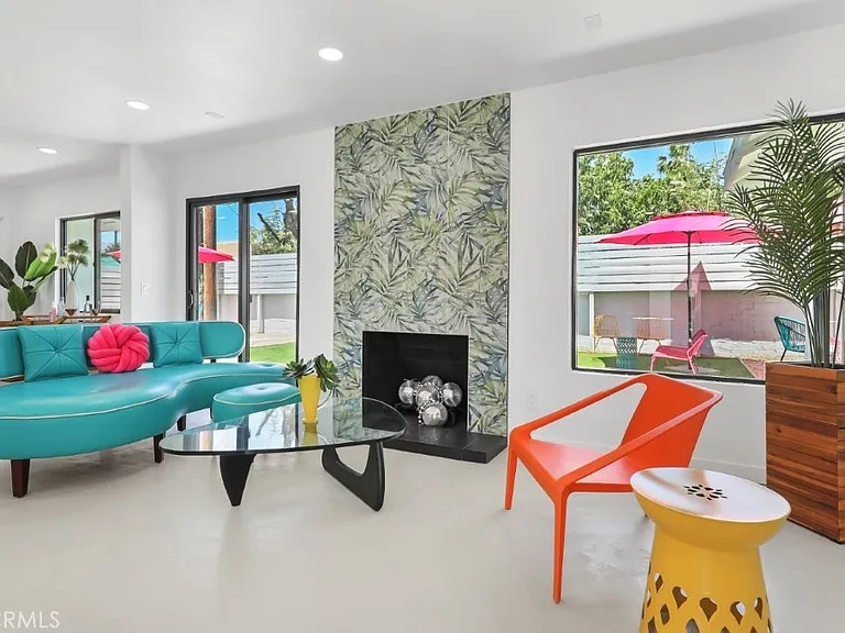 3940 E Calle San Antonio — Photo 2