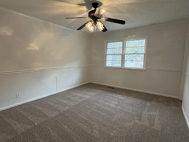 571 Winding Creek Rd #F — Photo 18