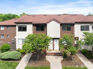 3610 Birchwood Ct, North Brunswick, NJ 08902