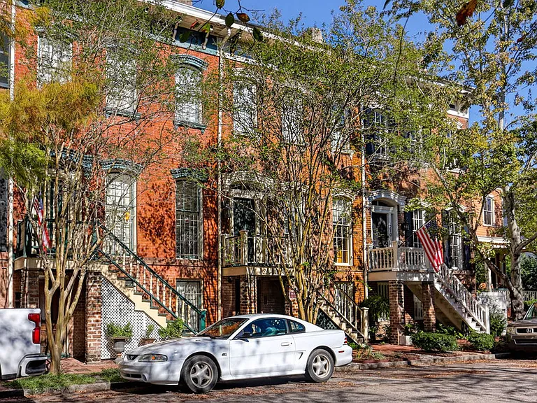 212 W Bolton St — Photo 3