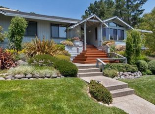 20 Fallen Leaf Ter, Orinda, CA 94563