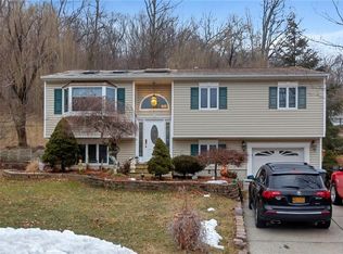 8 Miller Ln, Monroe, NY 10950