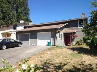 2832 SW Genesee St, Seattle, WA 98126