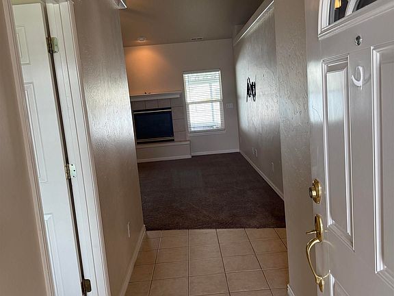 4th image of 2879 Deaun Ave