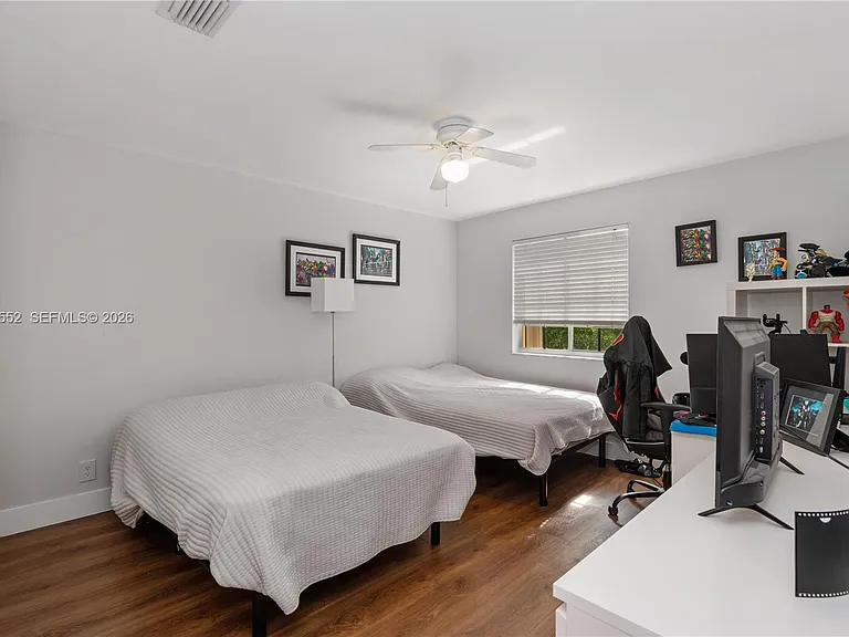 1095 Chenille Cir — Photo 22
