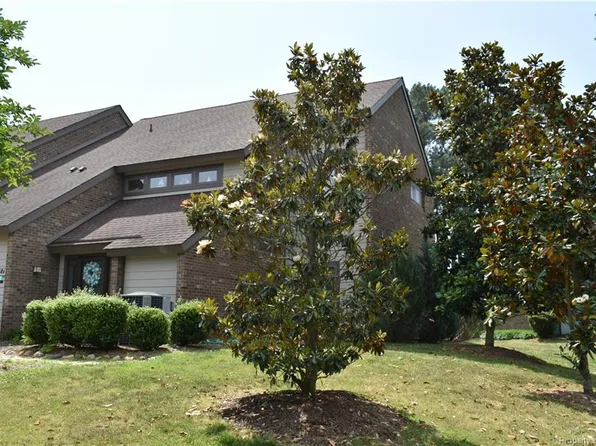 6827 Windmill Point Rd, White Stone, VA 22578