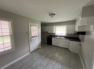 1887 McPherson Rd, Memphis, TN 38116