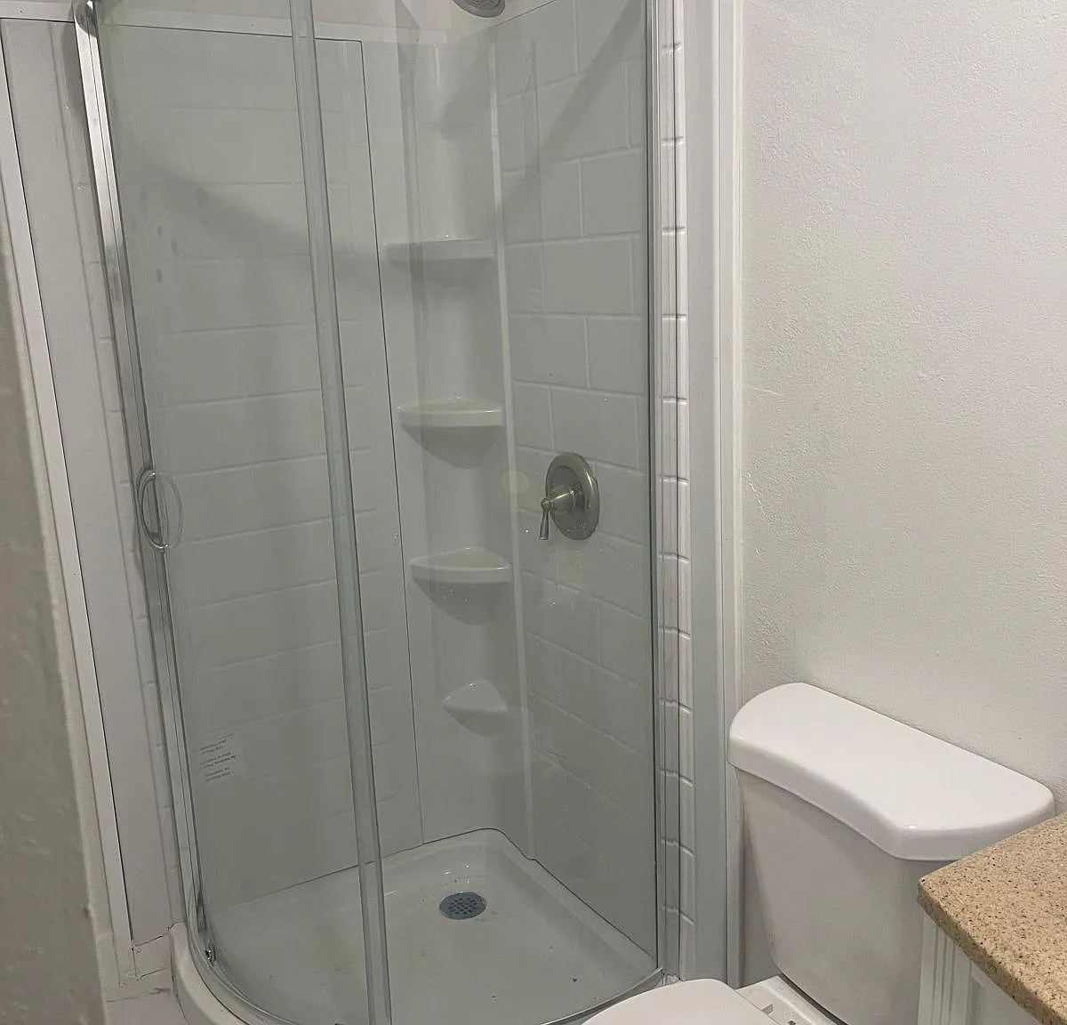 1 bed, 1.0 bath, 1503 sqft, $1,300 — Photo 3