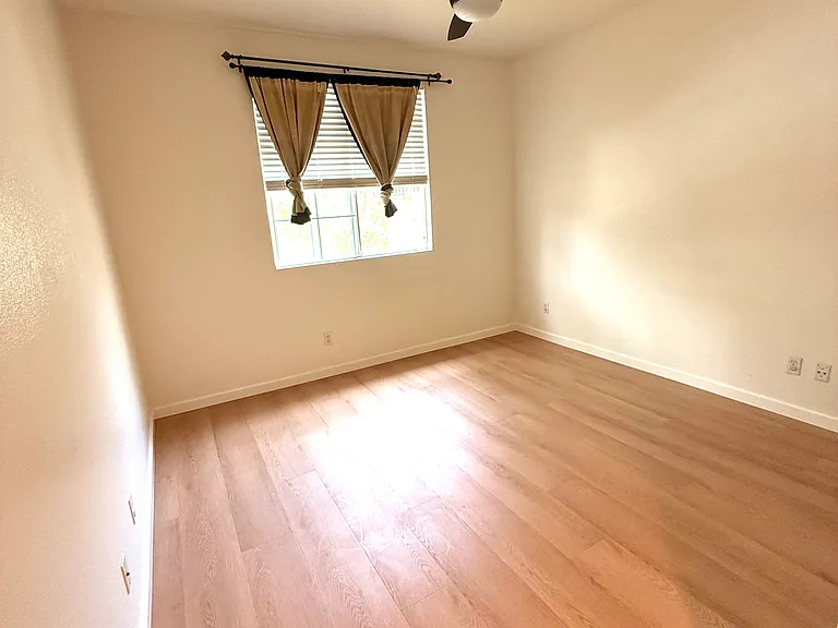 87 W Shoshone St — Photo 6