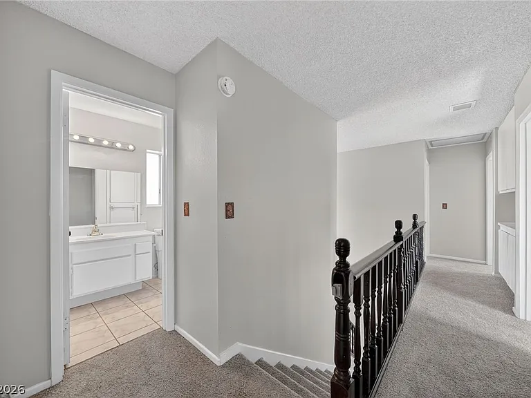 389 Summer Creek Ct — Photo 22