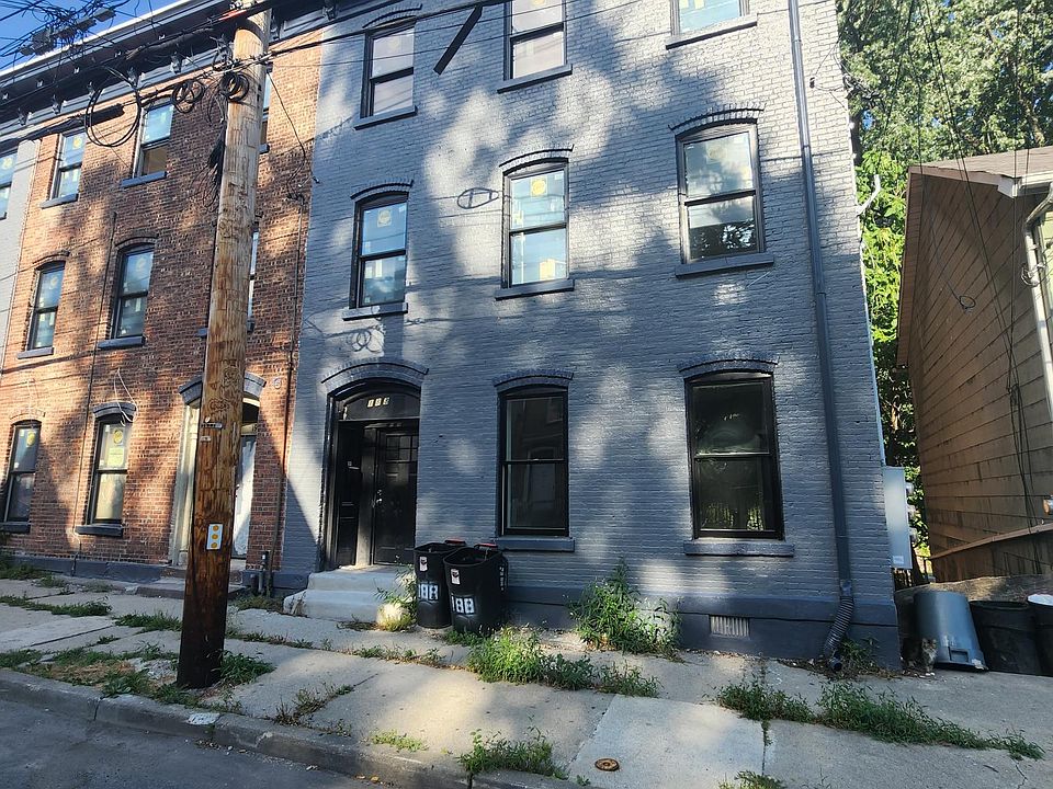 1st image of 188 Chambers St APT 2
